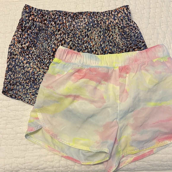 Old Navy Active Shorts Lot of 2 - Picture 1 of 7